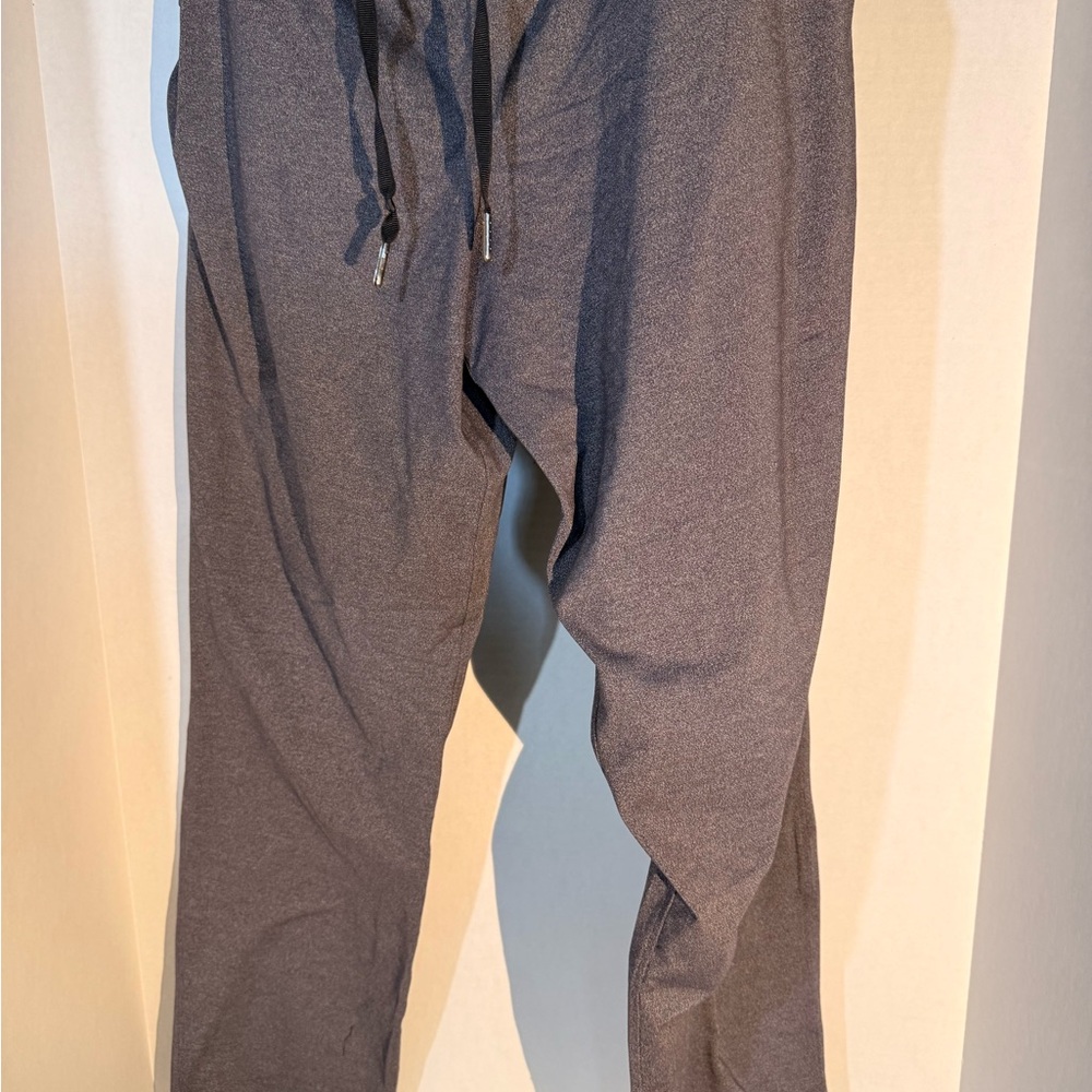 Lululemon On the Fly Pant Gray